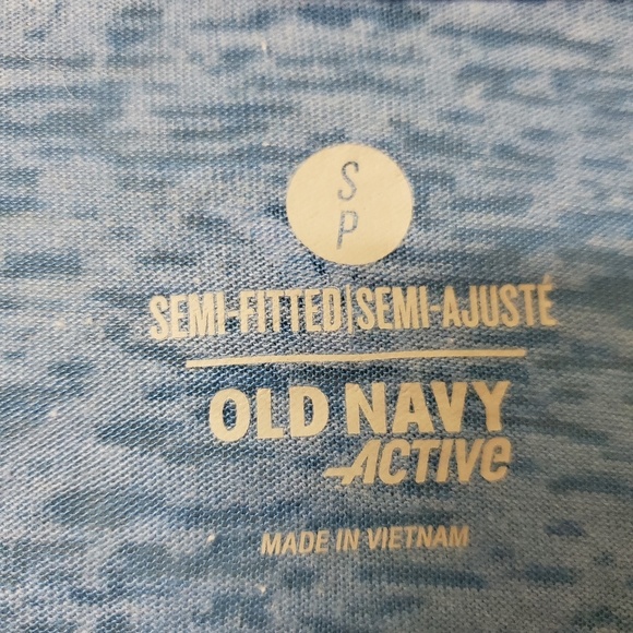Old Navy Active Semi Fitted Blue Top - Size S - Picture 3 of 4